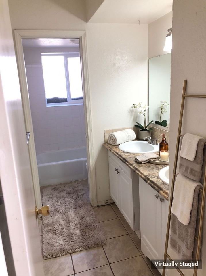 518 22nd St #8 - Photo 6 of 16