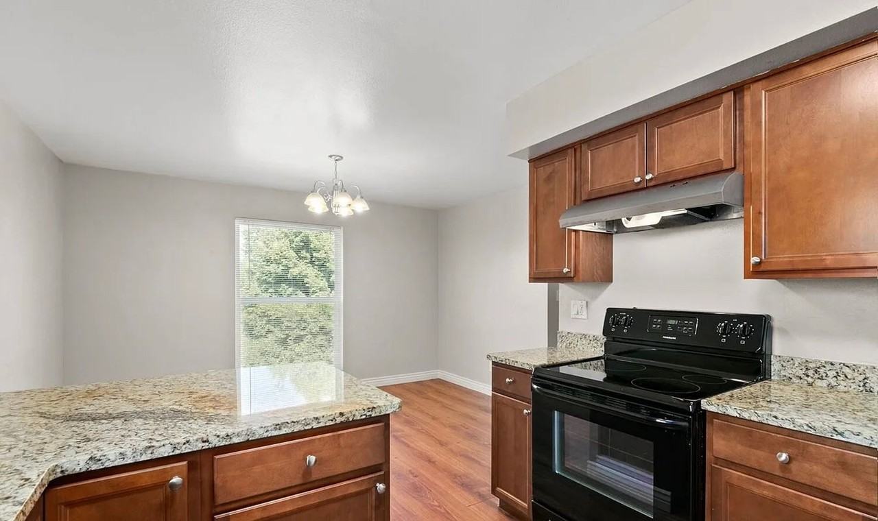 7307 S Xenia Cir #E - Photo 6 of 25