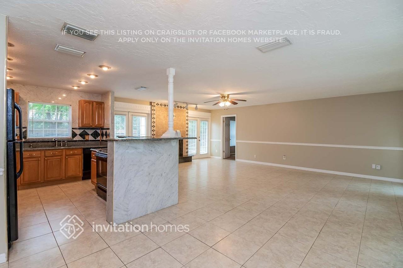 1007 Ell Way - Photo 5 of 20