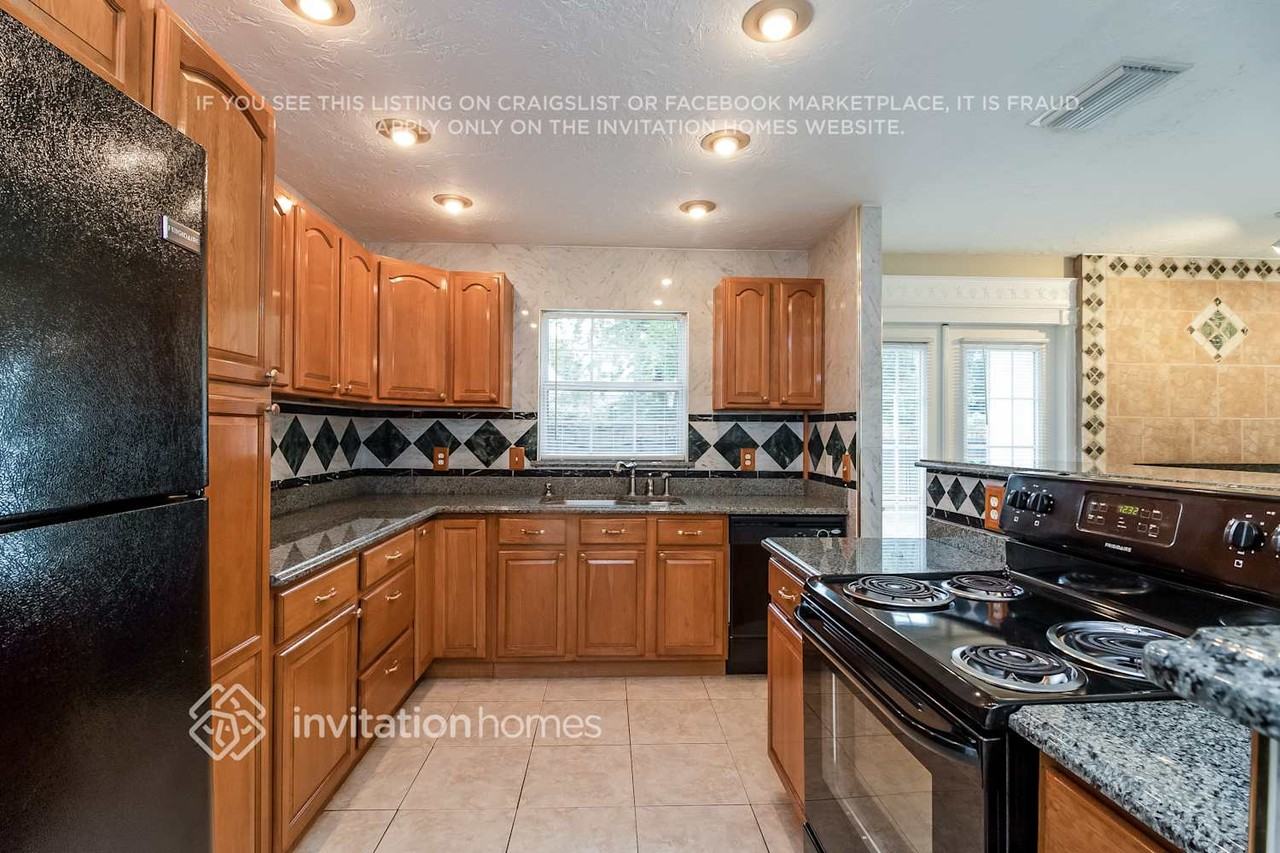 1007 Ell Way - Photo 7 of 20