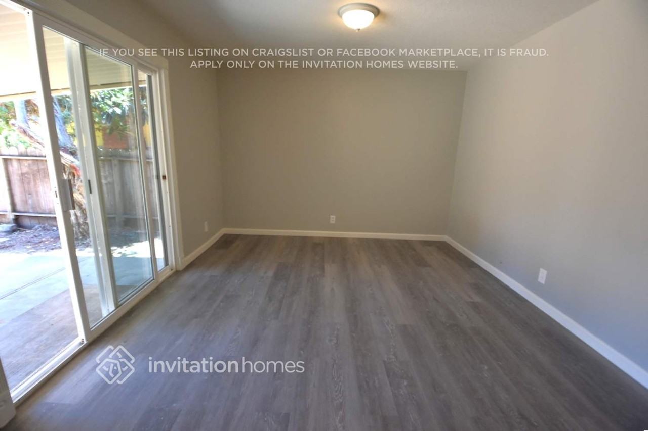 218 Princeton Ave - Photo 4 of 8
