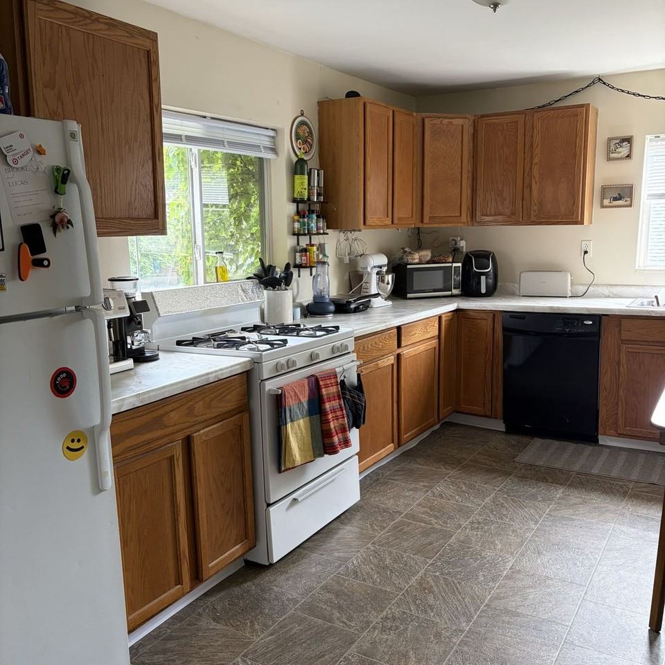 1627A E Belleview Pl - Photo 3 of 15