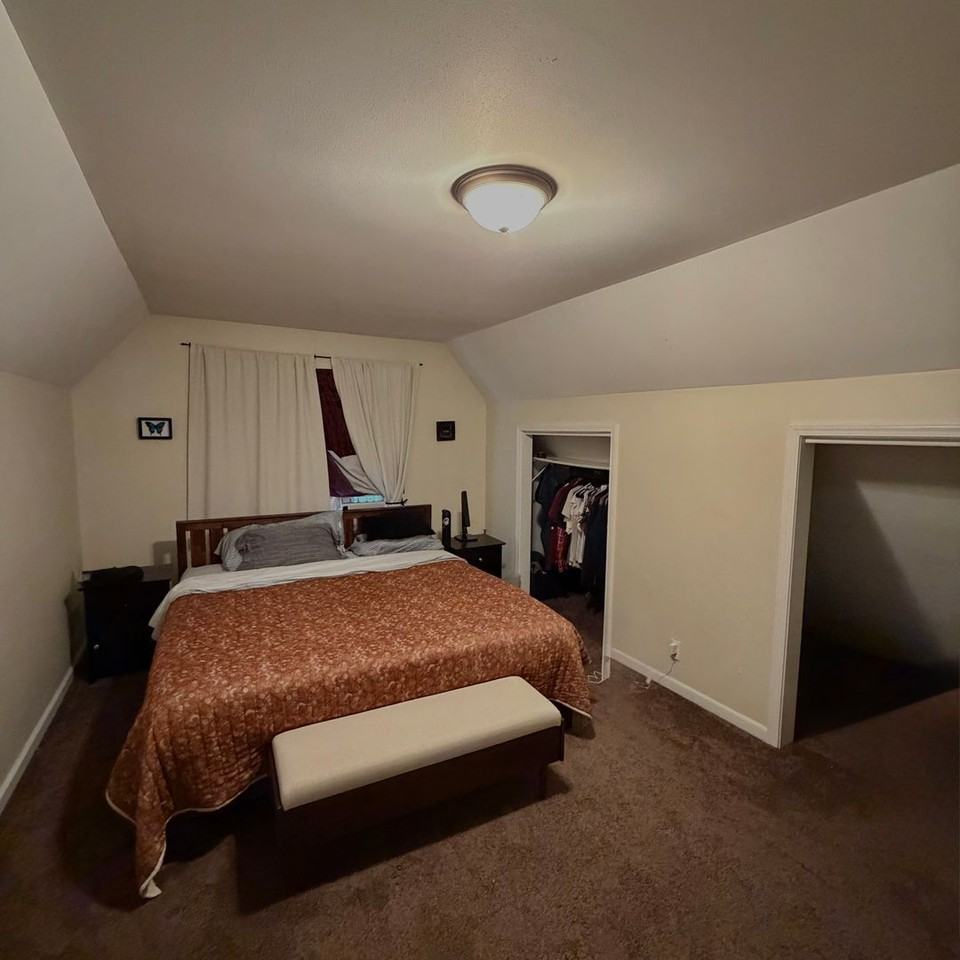 1627A E Belleview Pl - Photo 4 of 15