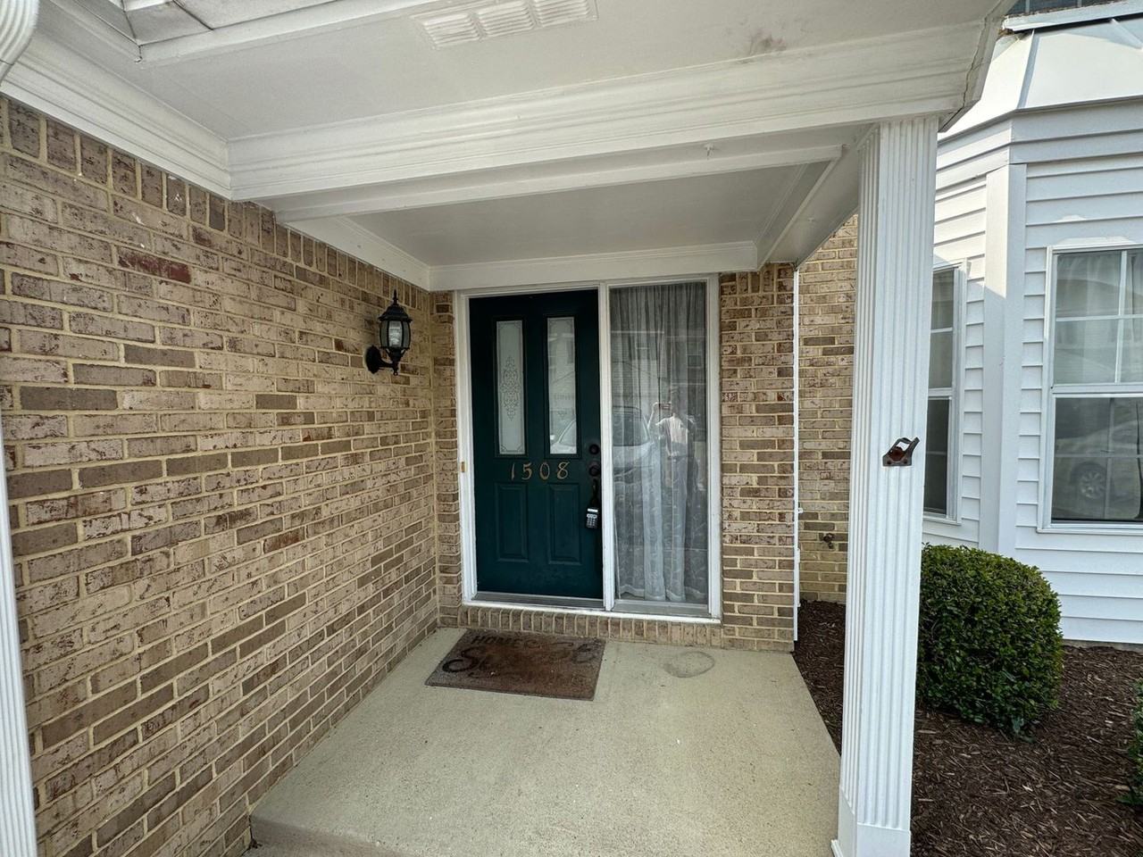 1508 April Ct - Photo 2 of 11