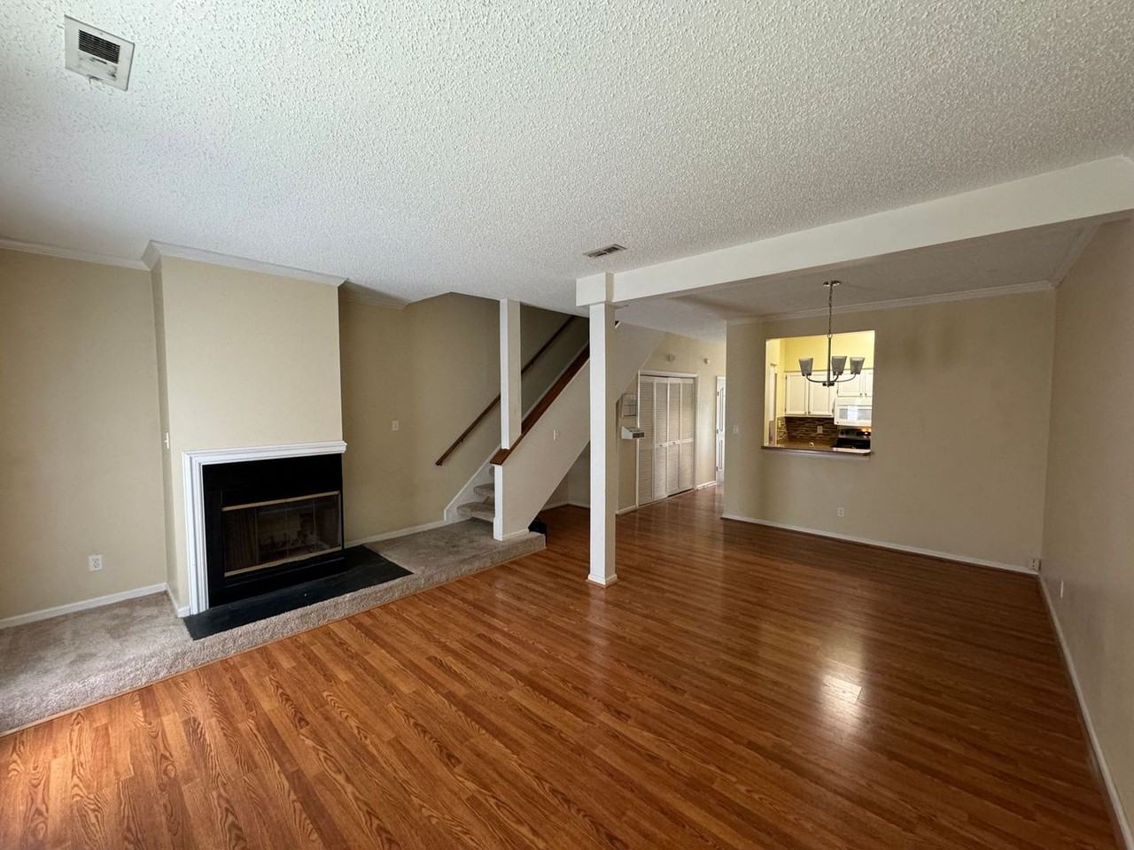 1508 April Ct - Photo 4 of 11