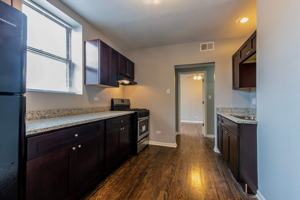 featured image of 7525 S Kingston Ave