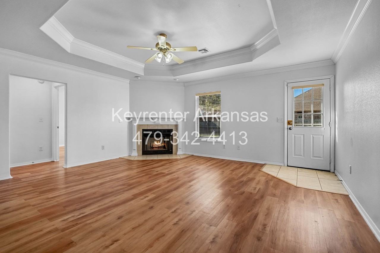 706 Sw Sandrock Rd - Photo 6 of 28