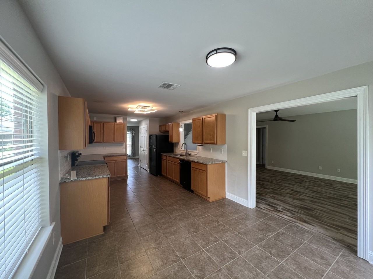 23816 Stoneridge Dr - Photo 4 of 14