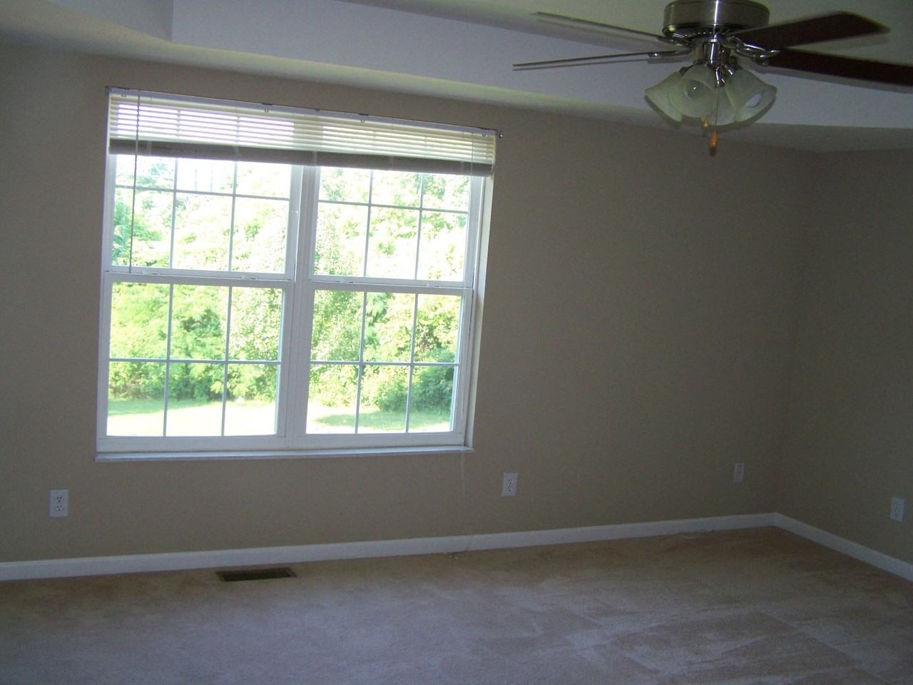 7201 Long Shot Ln - Photo 6 of 7