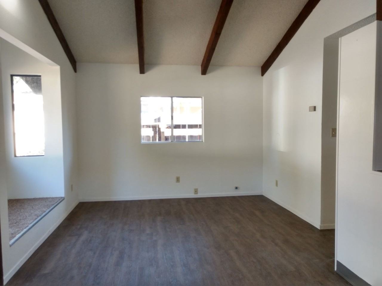 305A S Pueblo Ave - Photo 6 of 11