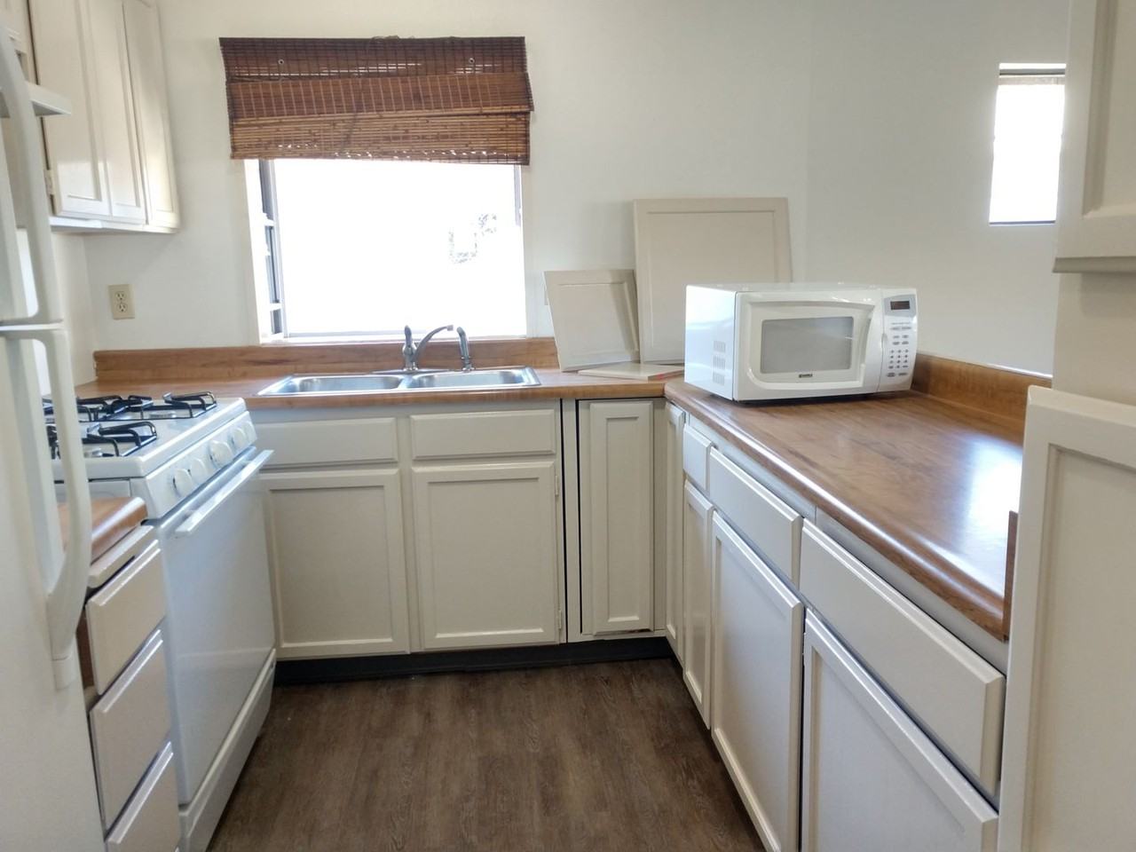 305A S Pueblo Ave - Photo 7 of 11