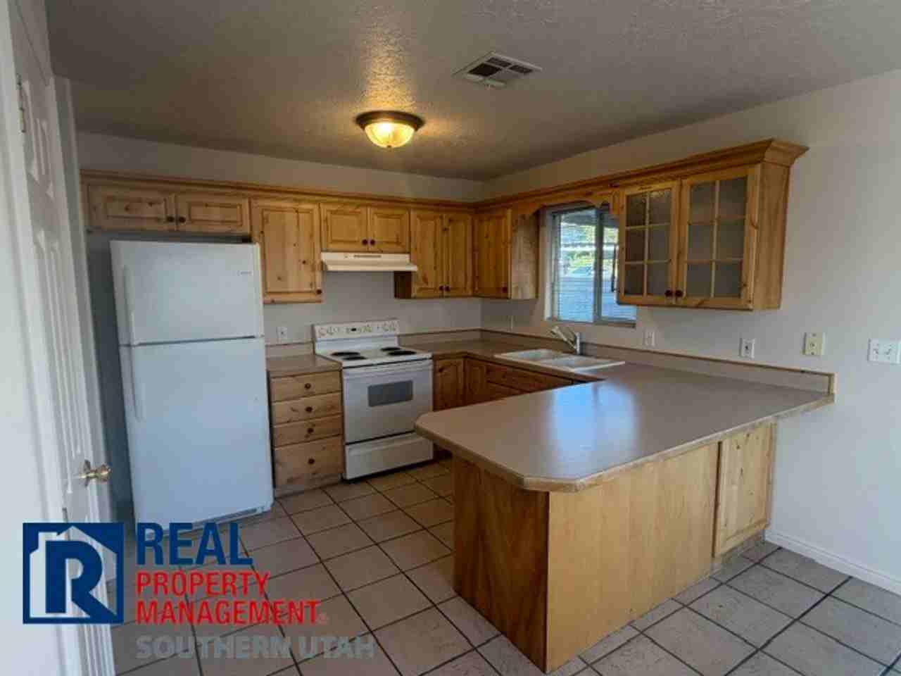 1735 W 540 N #1305 - Photo 5 of 13