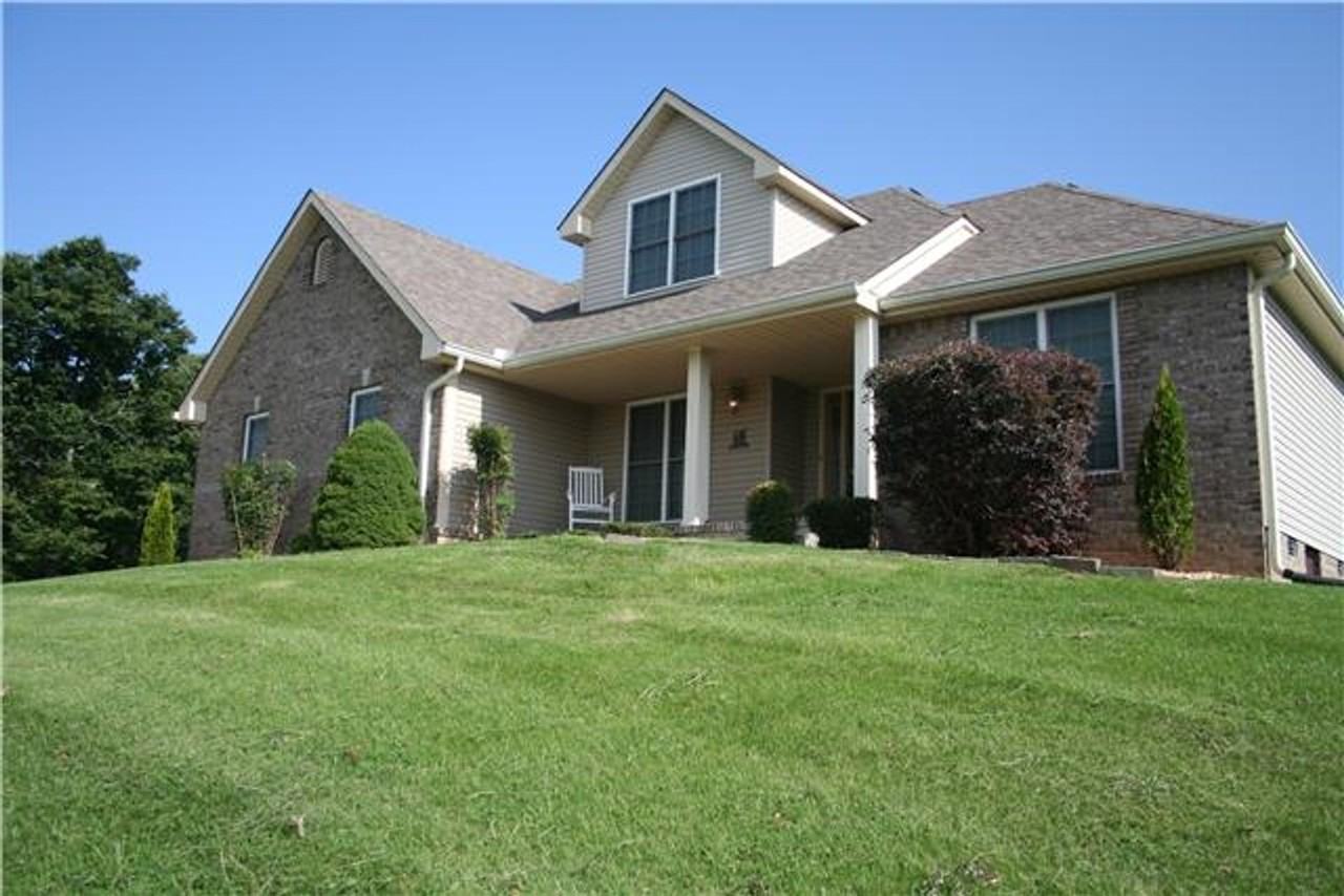 627 E Glenridge Ln - Photo 2 of 2
