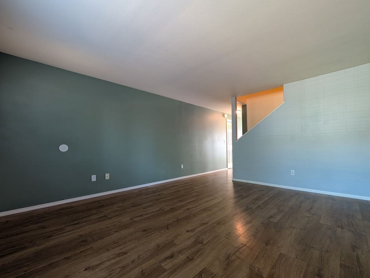 3657 Westleigh St - Photo 4 of 25