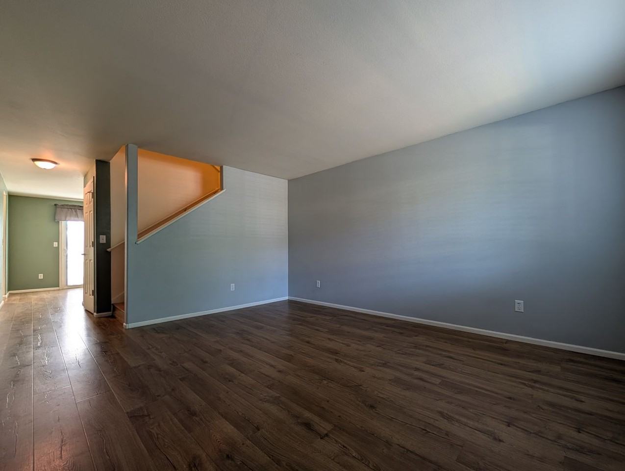 3657 Westleigh St - Photo 5 of 25