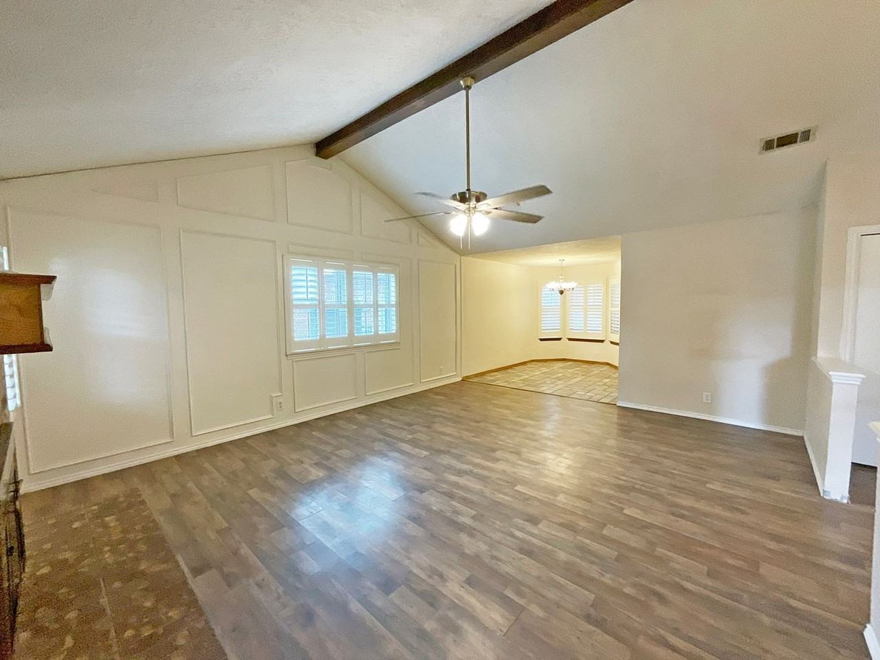 2407 Arbor Cir - Photo 3 of 22