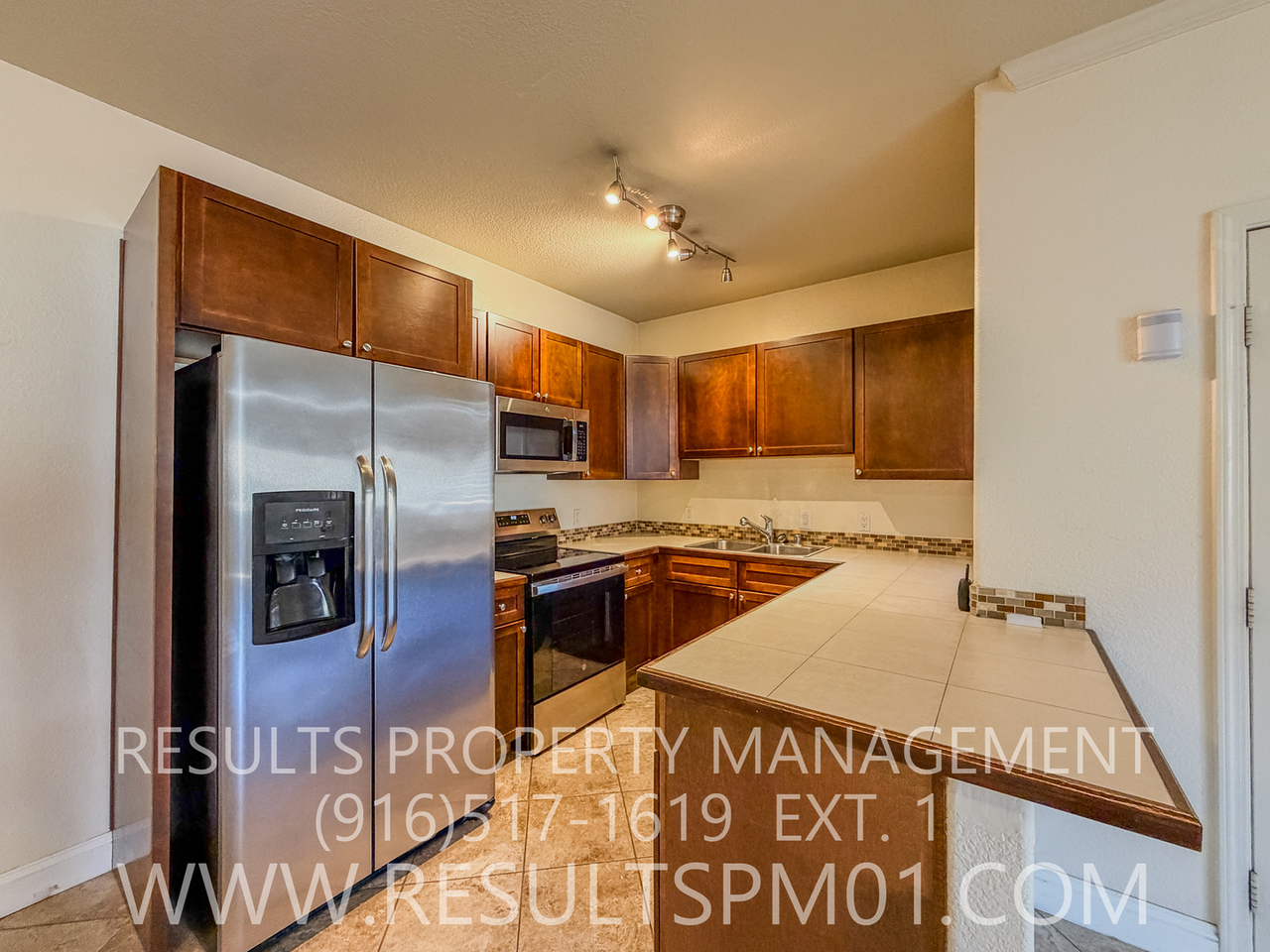 10001 Woodcreek Oaks Blvd - Photo 4 of 17
