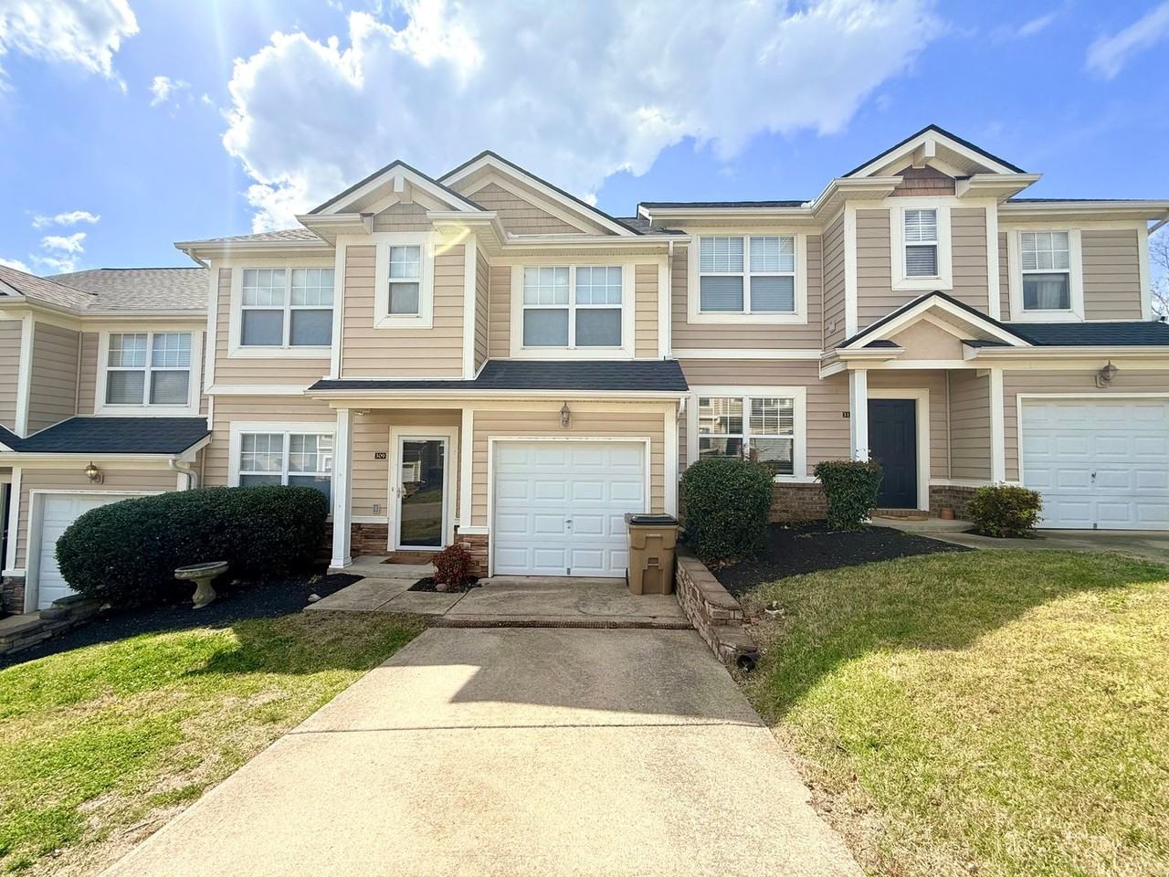 1515 Bridgecrest Dr