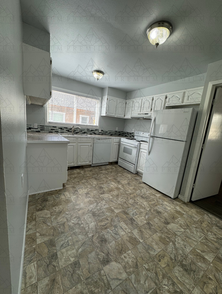 402 Mccoy St - Photo 3 of 12