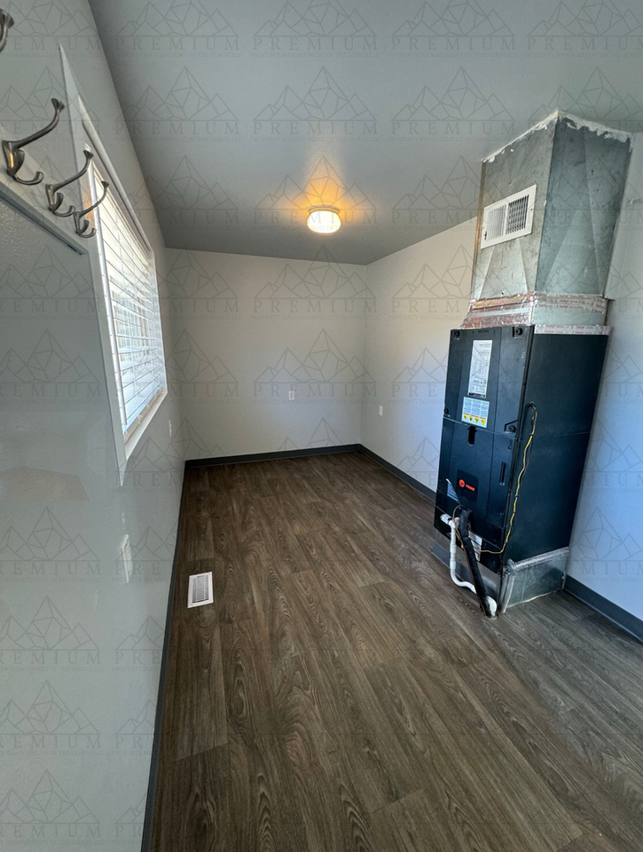 402 Mccoy St - Photo 5 of 12