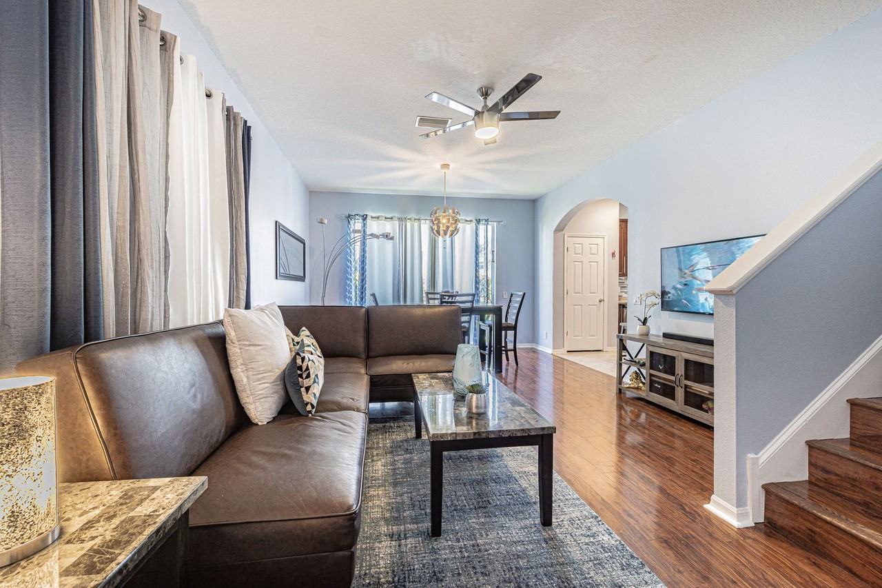 1031 Paseo Del Rio Ne - Photo 4 of 28