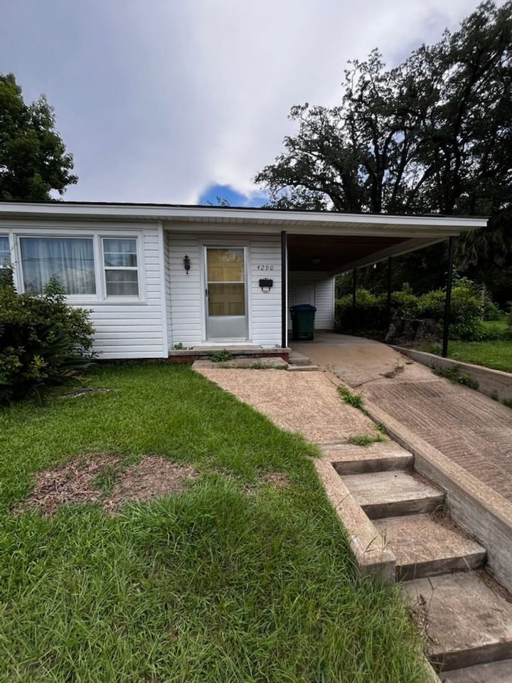4290 Lafayette St - Photo 2 of 15