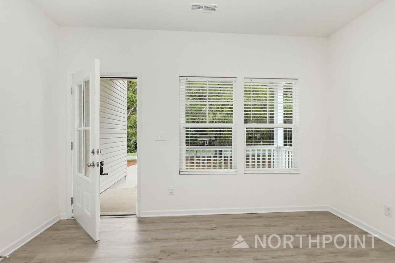 4105 Snyder Dr - Photo 2 of 20