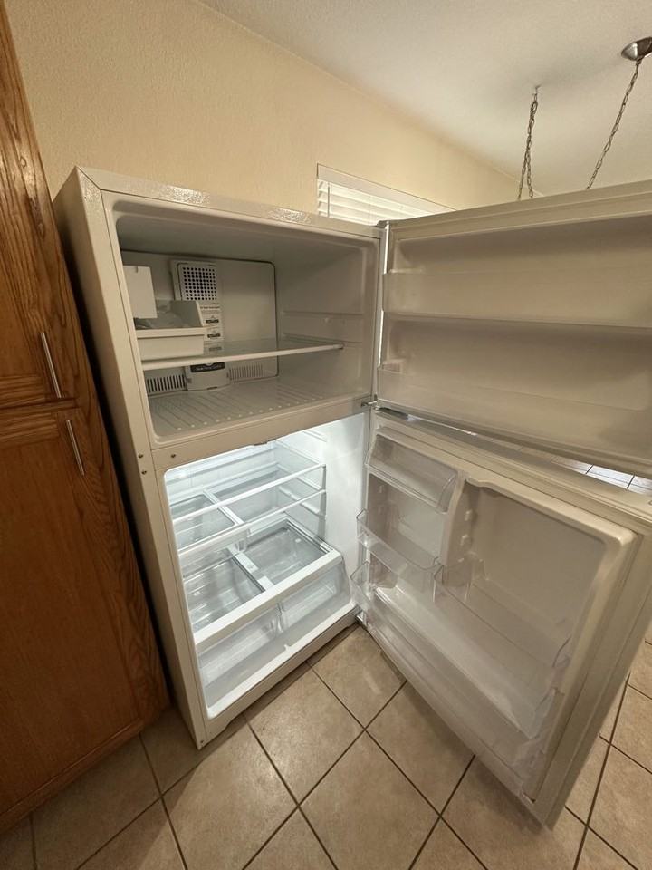 805 N Washington St #D - Photo 7 of 13