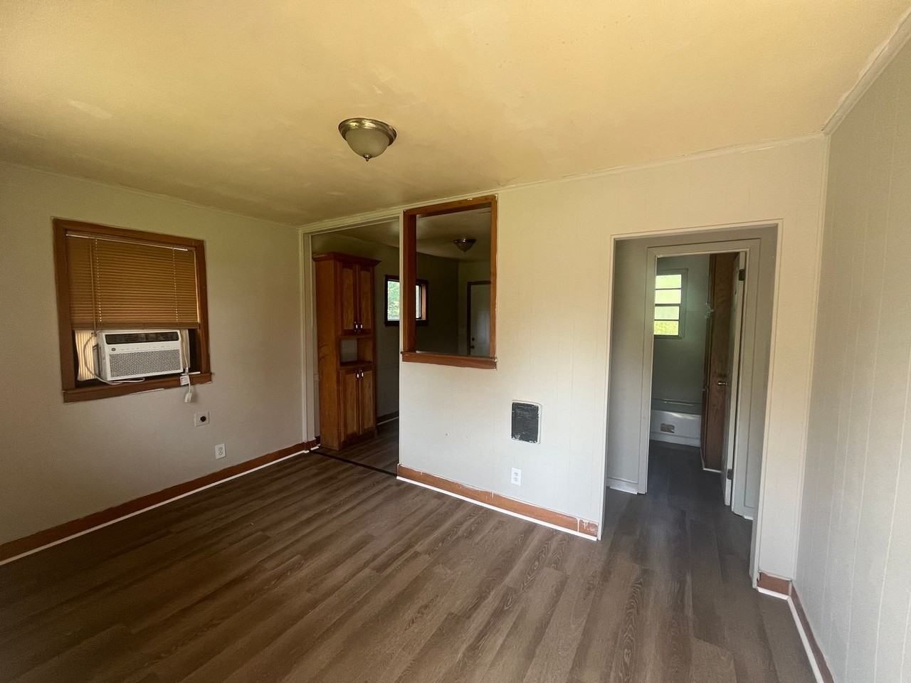103 Spring St - Photo 2 of 9