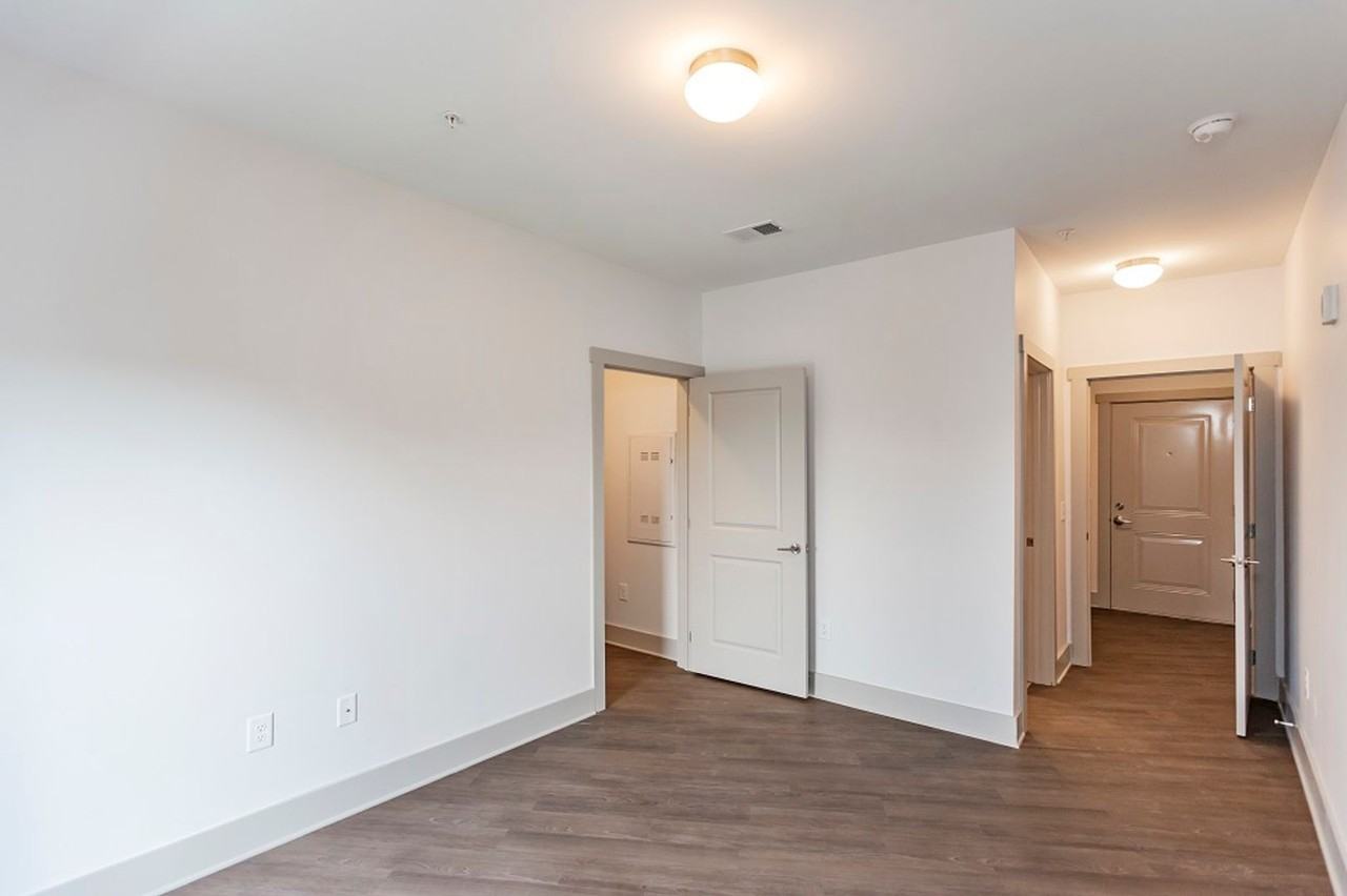 Heritage East Apartments - Photo 4 of 29