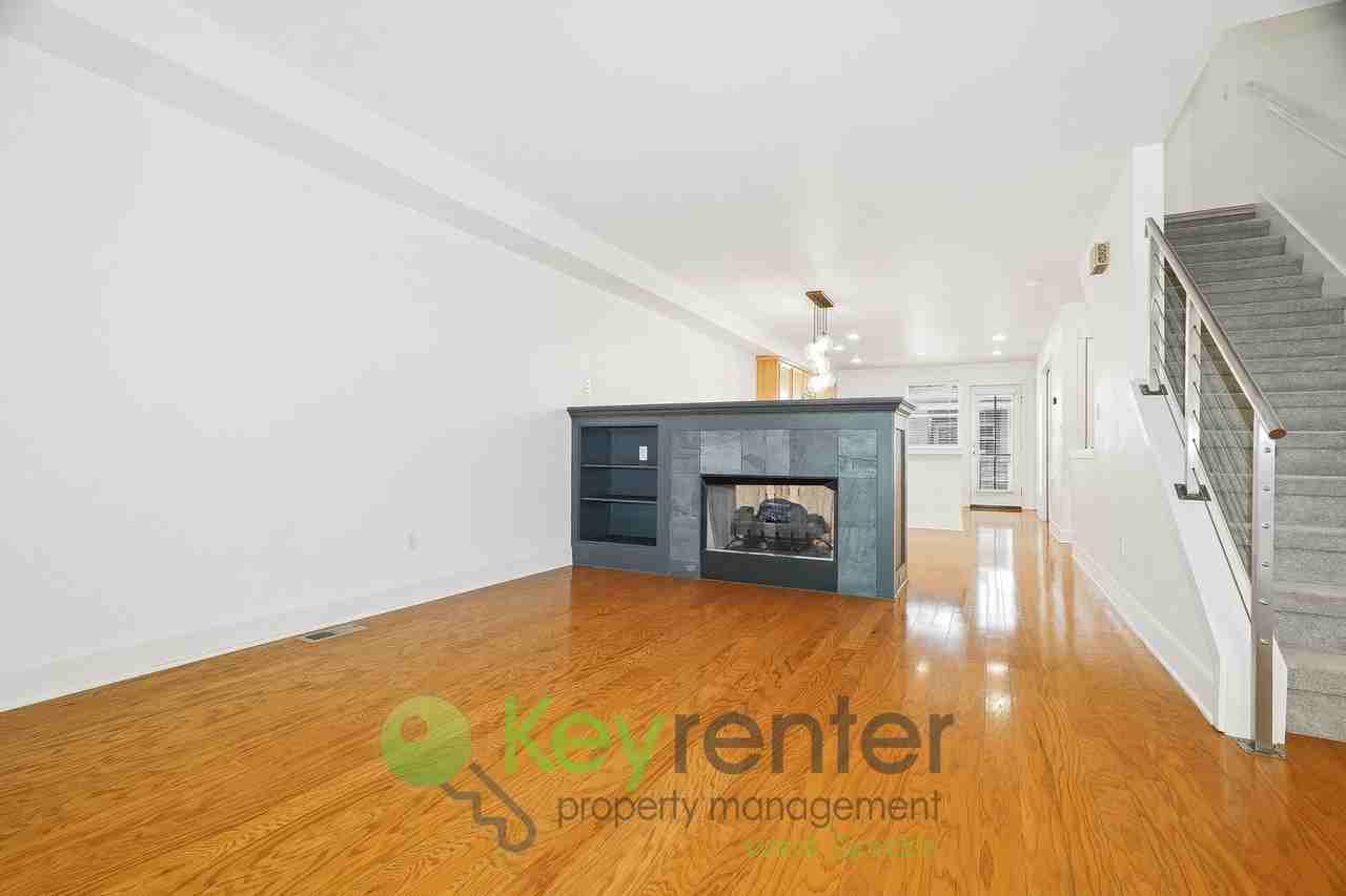 2634 Sw Myrtle St - Photo 5 of 33