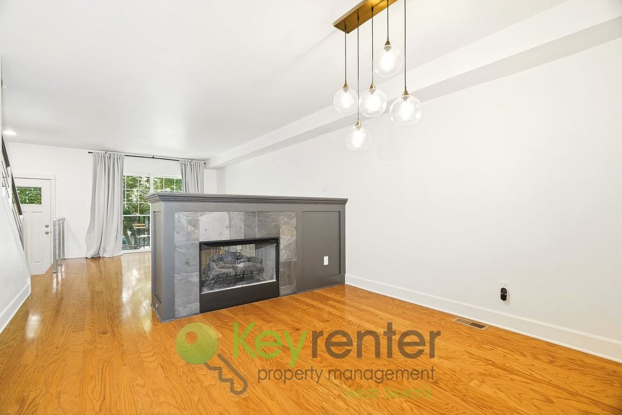 2634 Sw Myrtle St - Photo 6 of 33