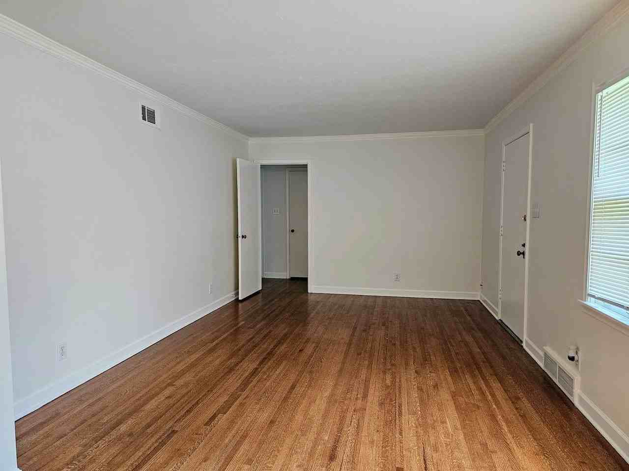 4762 Verne Rd - Photo 4 of 17