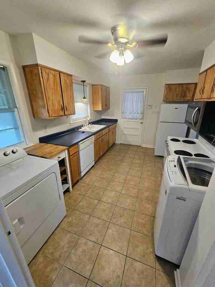 4762 Verne Rd - Photo 5 of 17