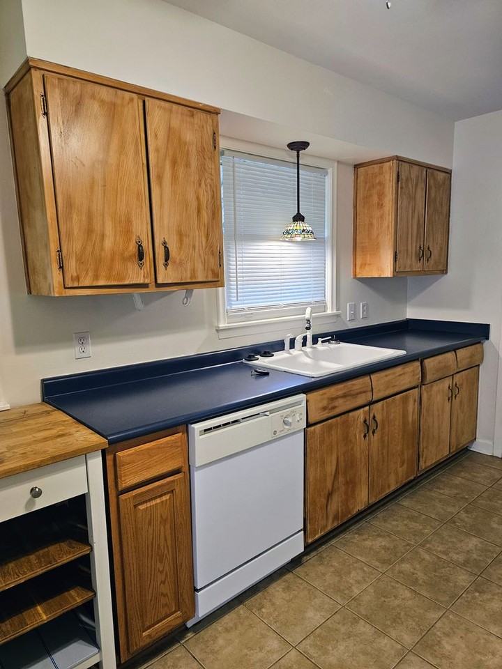 4762 Verne Rd - Photo 6 of 17