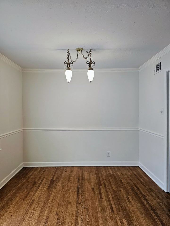 4762 Verne Rd - Photo 7 of 17