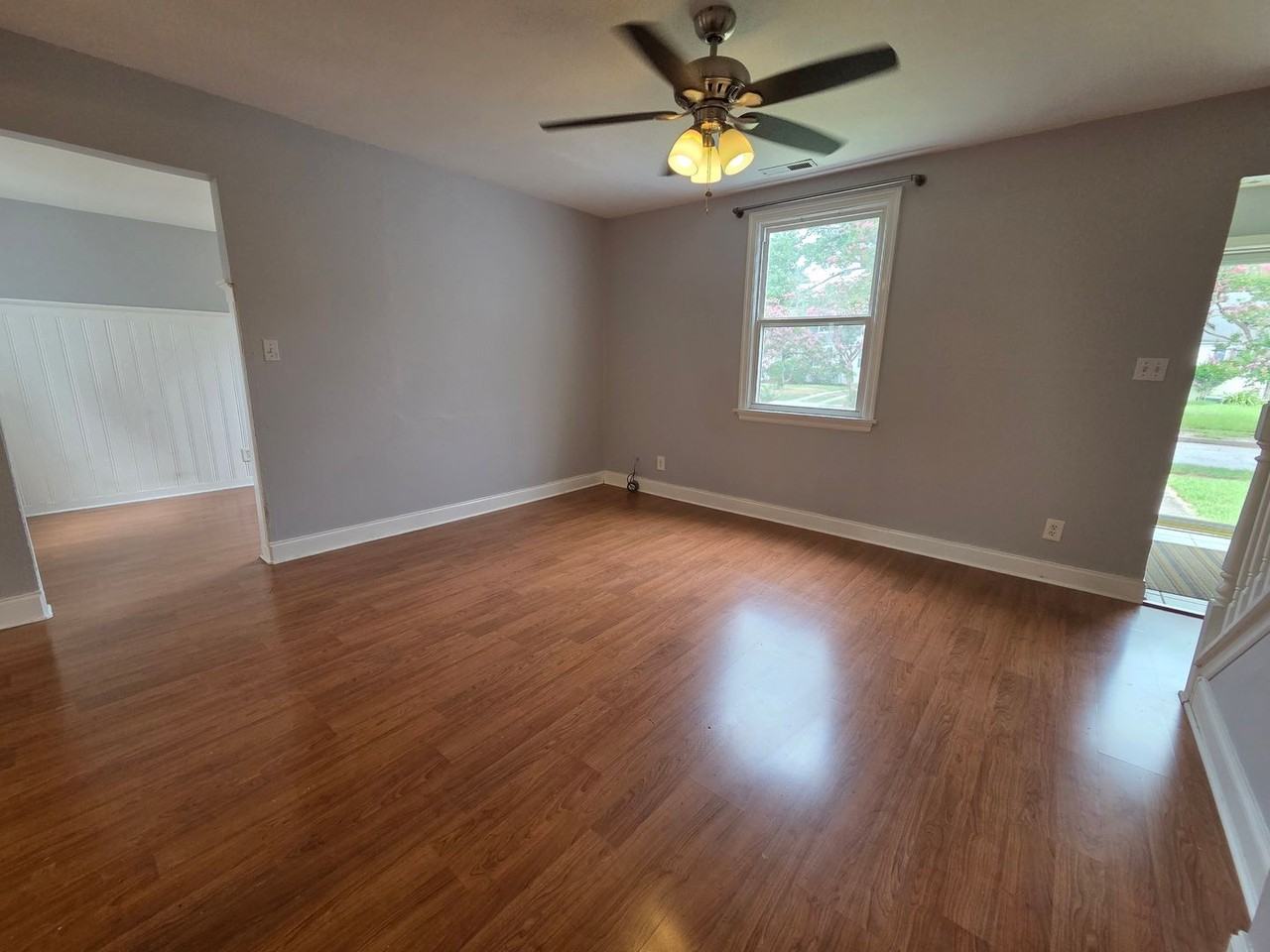 7405 Yorktown Dr - Photo 6 of 31