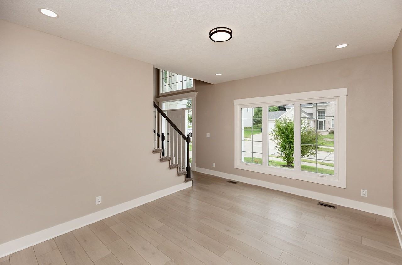 14440 Briarwood Ln - Photo 5 of 35