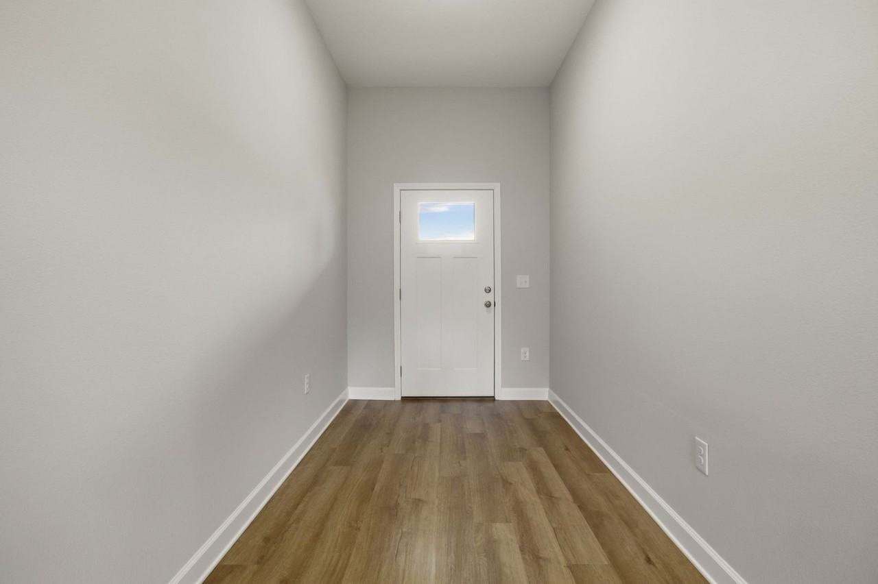 6434 Kylito Cir - Photo 5 of 36