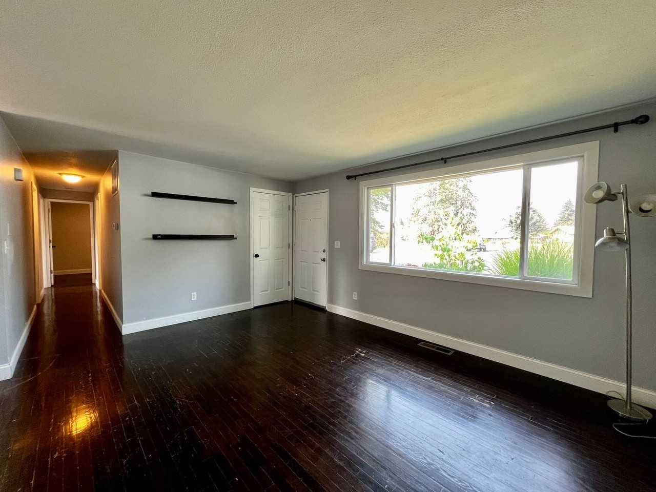 3702 Parkway Pl - Photo 3 of 18