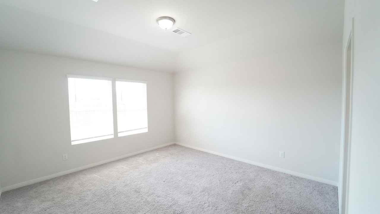 501 Jameson St - Photo 5 of 14
