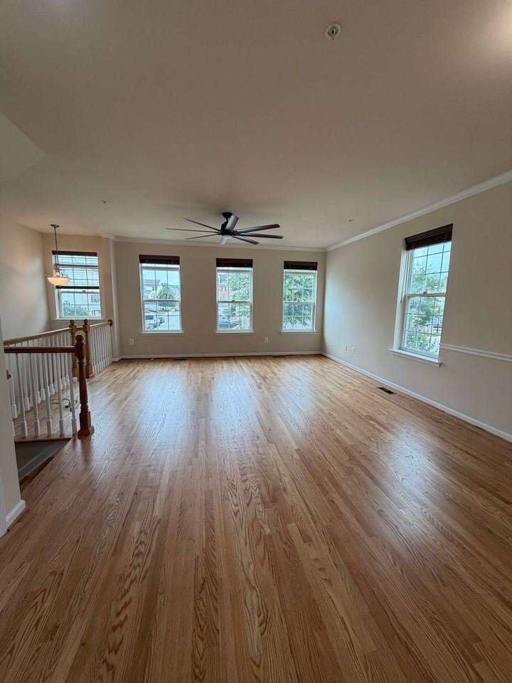 7282 Mockingbird Cir - Photo 3 of 36