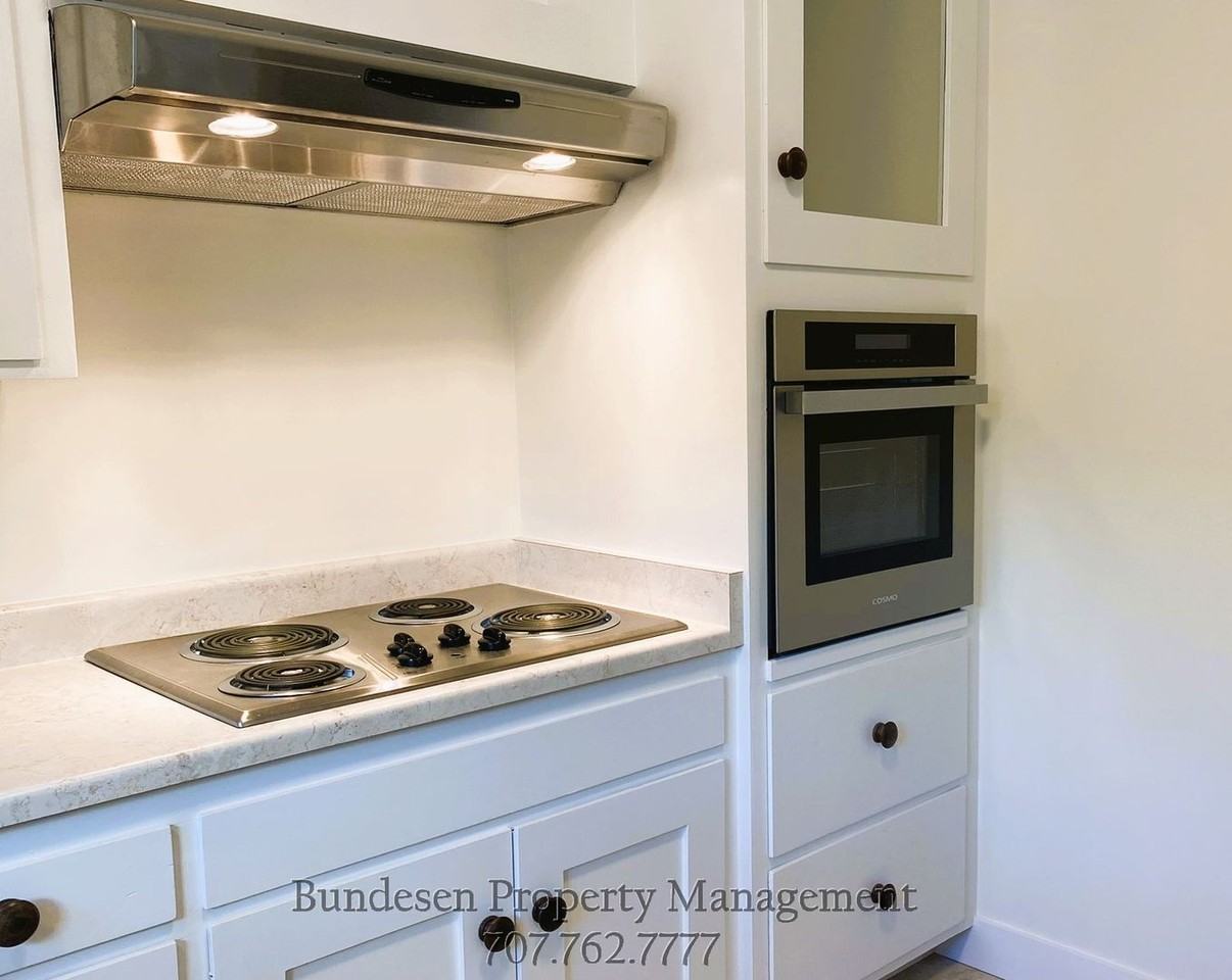 77 Sunny Hill Dr - Photo 6 of 21