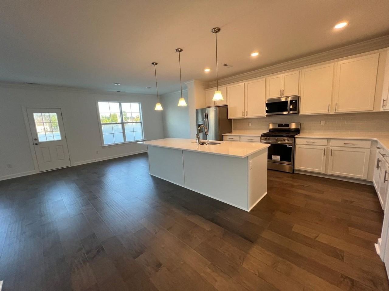 901 Brenner Rd - Photo 4 of 17
