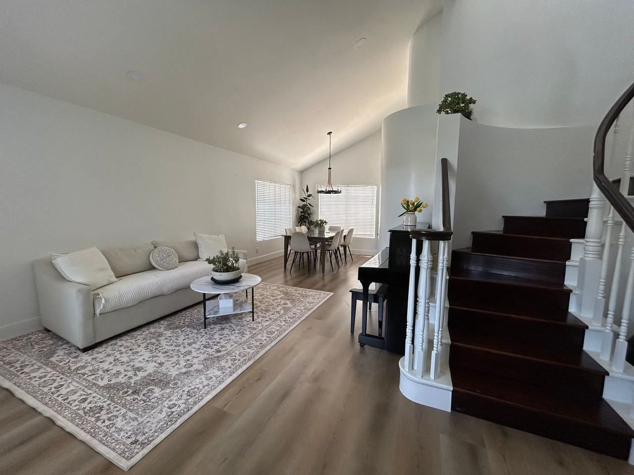 44125 Northgate Ave - Photo 5 of 17