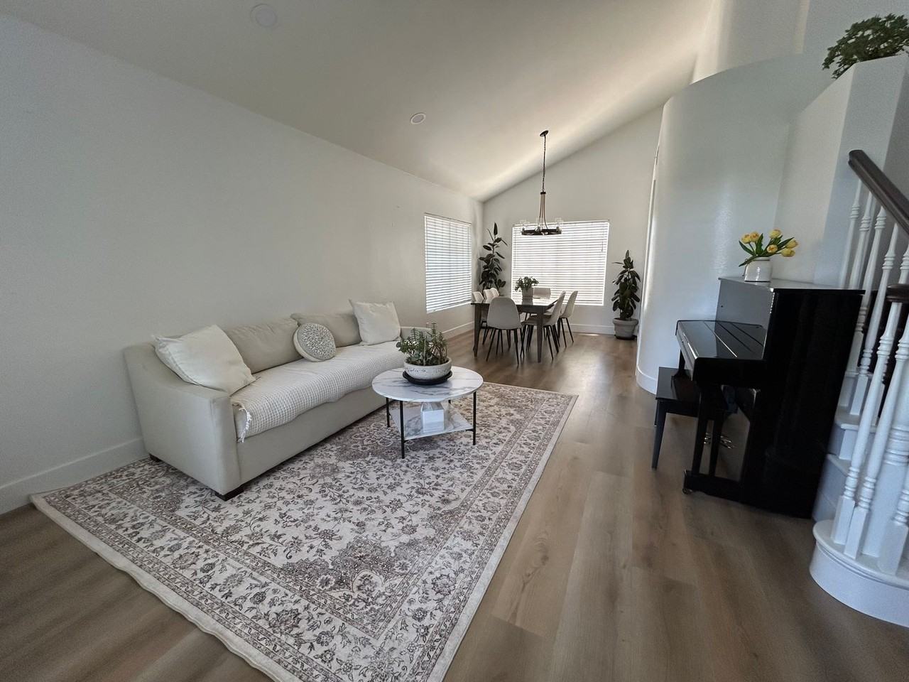 44125 Northgate Ave - Photo 6 of 17