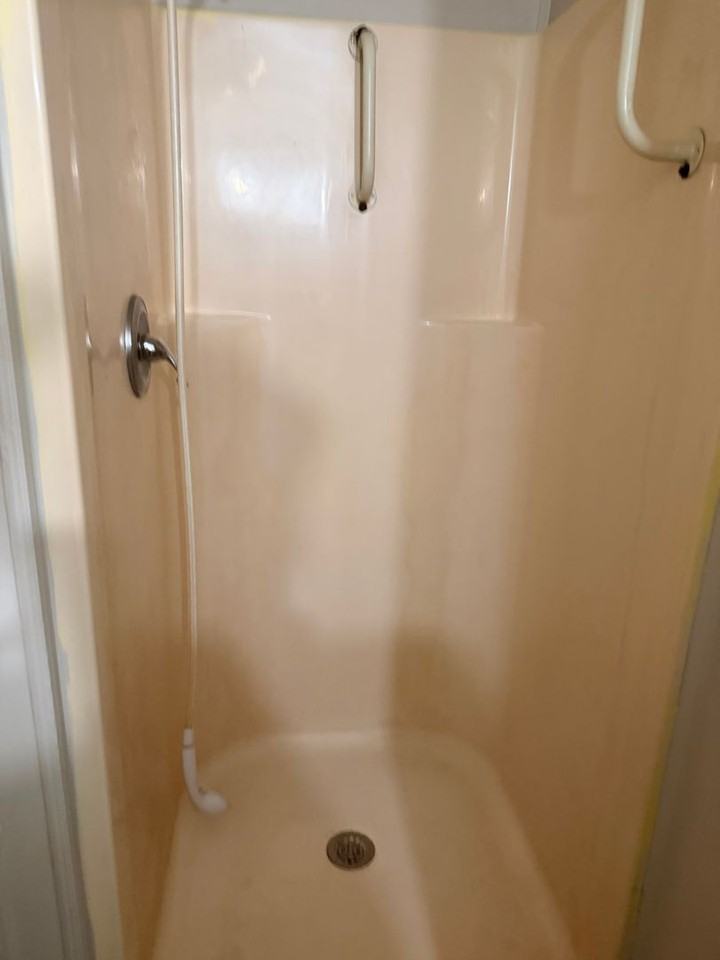 435 W Broad St - Photo 6 of 17