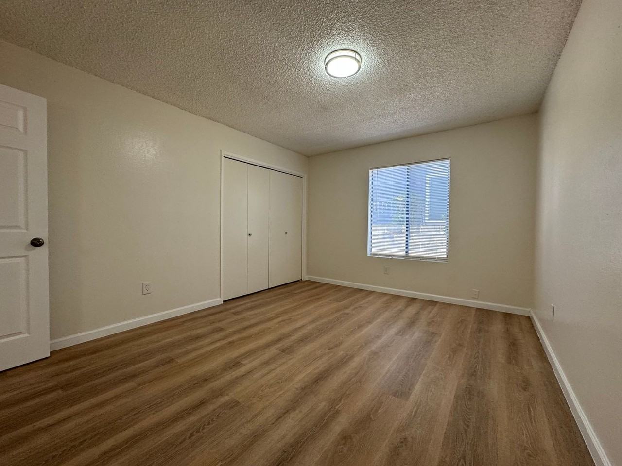 4400 Tierra Verde St. - Photo 4 of 18