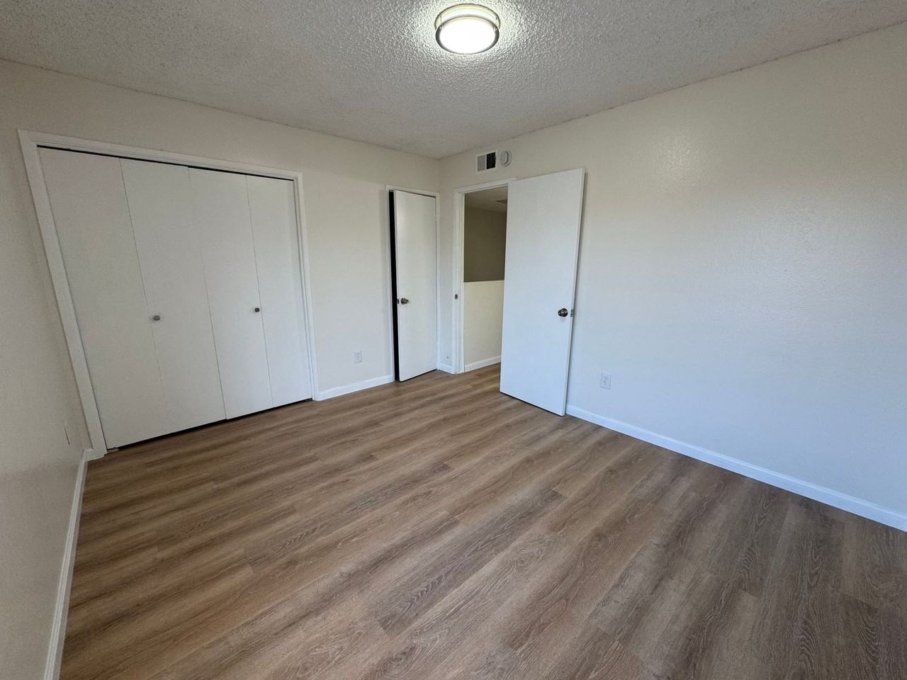 4400 Tierra Verde St. - Photo 7 of 18
