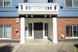 featured image of 2943 Se Alder St #20